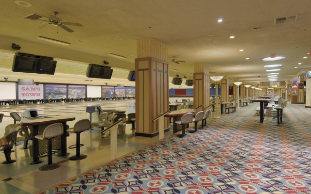 Sam's Town Hotel & Gambling Hall