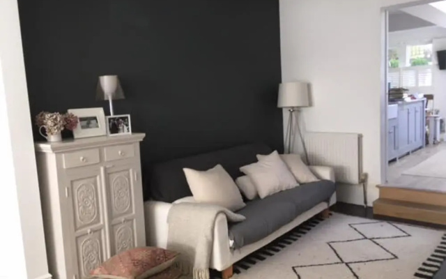 3 Bedroom Family Home In Brighton Sleeps 6
