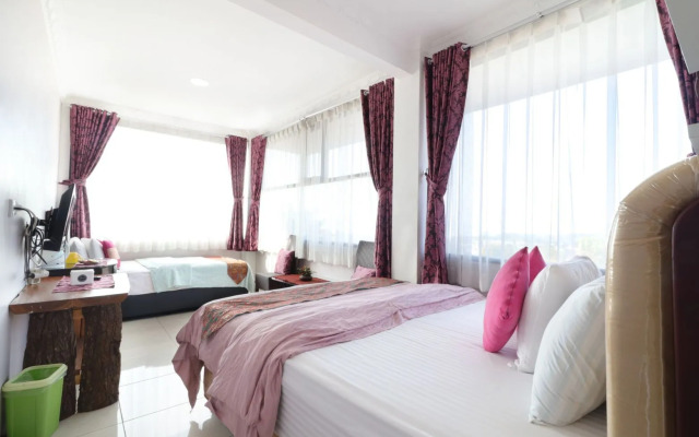 Lembur Incu Syariah Villa