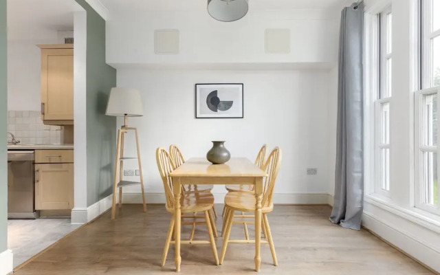 Premium 2 Bed Apartment in Haggerston