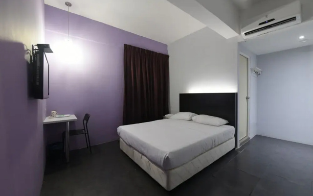 Bright Hotel
