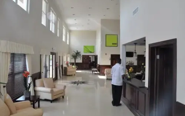 The Alexander Hotel - Cayman Brac