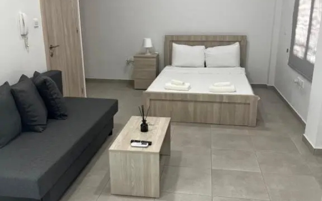 Modern city center studio saripolou