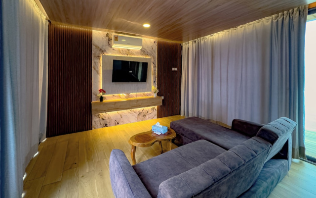 Selah Beach Cabins