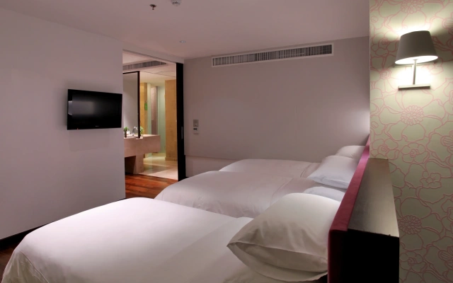 LiT BANGKOK Hotel