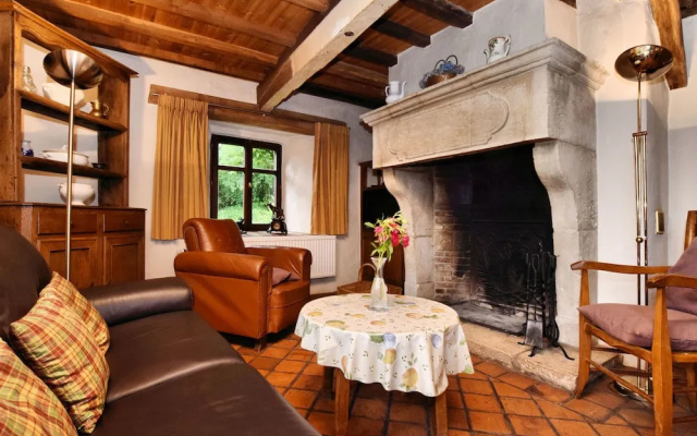 Picturesque Holiday Home in Petites Tailles with Garden
