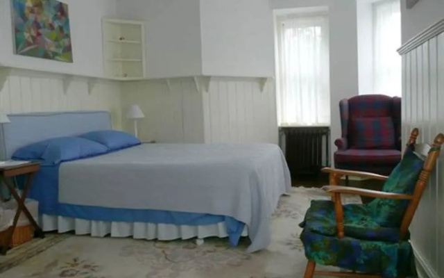 Fort Place Bed & Breakfast