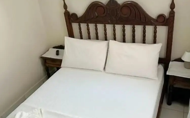 Hostel Castell di Madre