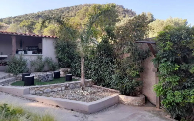Suite with garden
