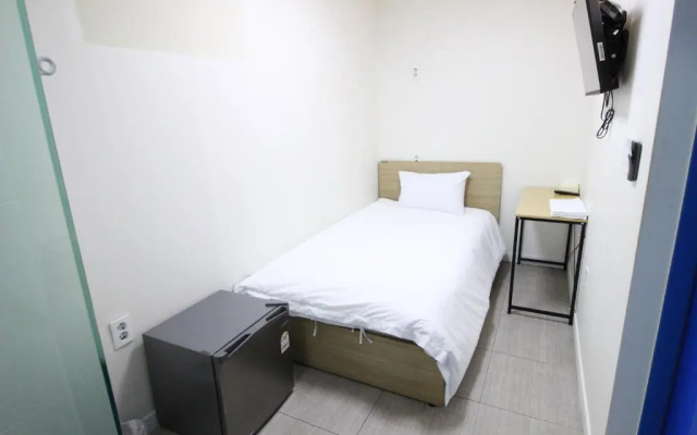 Hotel Ivory
