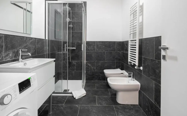 Carducci Modern Apartment 4 by Wonderful Italy