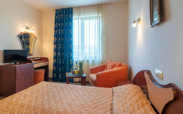 Adamo Hotel