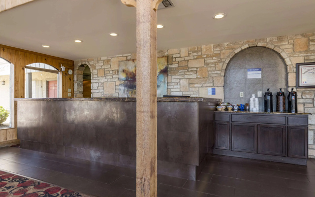 Best Western Sunday House Inn