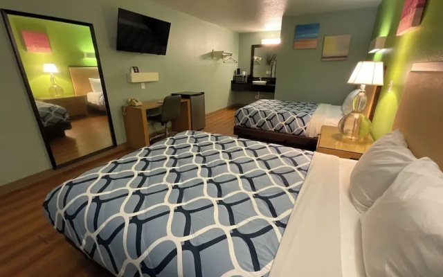 Country Yard Inn and Suite