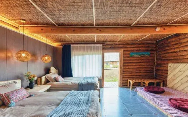 Hemu Open to the Mountain Homestay（Hemu Bridge Store）