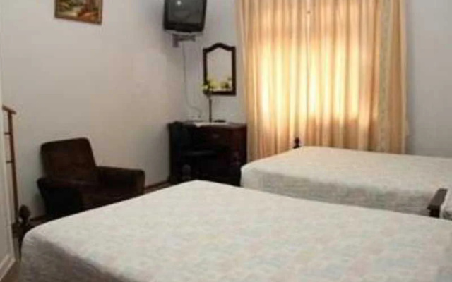 Pensão Residencial IDEAL