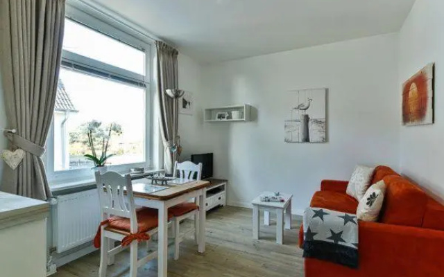App-7-in-strandnaher-Lage-Baederstil-Villa-in-Wenningstedt-Sylt