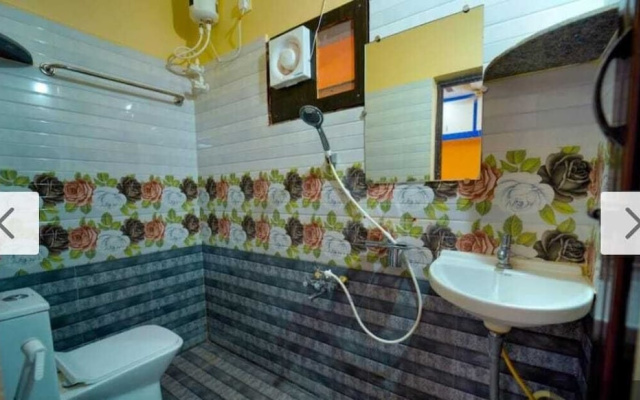 Mkr Homestay By Pickurstay Hotels