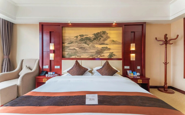 Jiangshan Hotel