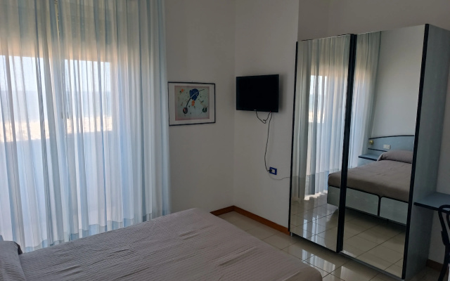 Remin Plaza Hotel