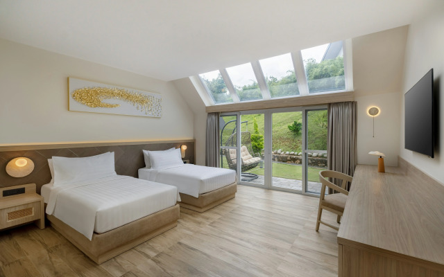 Himalayan Hideaway Resort Pokhara, The Centara Collection