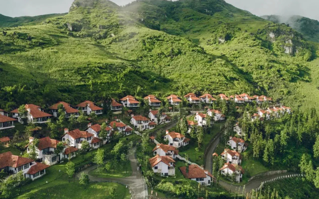 Курортный отель Ville De Mont Mountain Resort