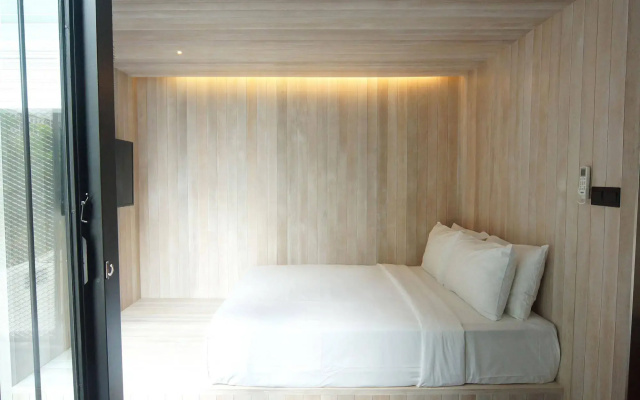 Container Hotel