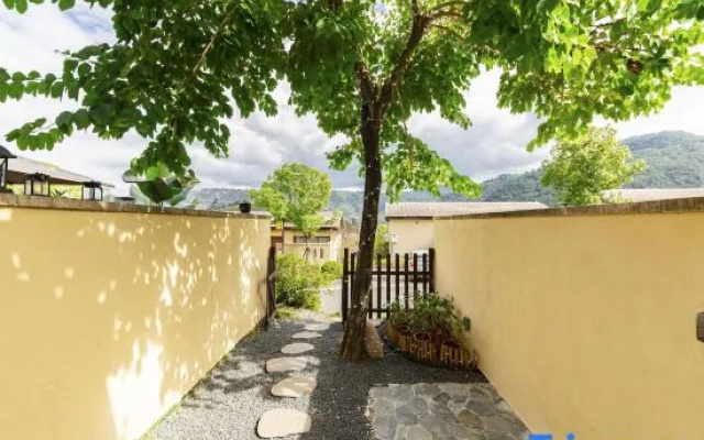 Yongtai Mountain Waishan Lanshanju Hot Spring Homestay