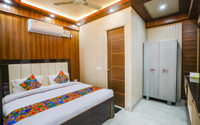 Fabhotel Jms Residency