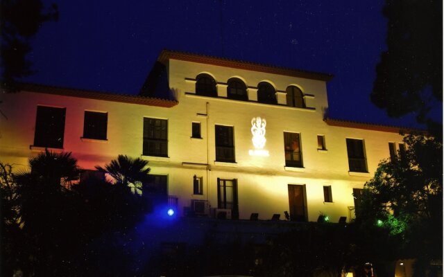 Отель El Castell Испания, Сан-Бой-де-Льобрегат - отзывы, цены и фото номеров - забронировать отель El Castell онлайн вид на фасад