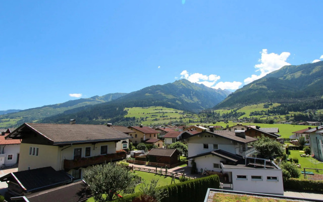 Apartment Niedernsill Near Ski Slopes
