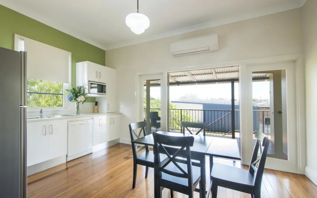 Victoria Street Apartments