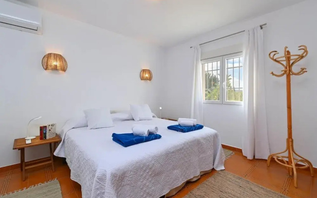 Viggo in J vea With 2 Bedrooms and 2 Bathrooms
