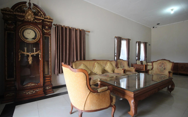 Hotel O Wisma Ray Syariah