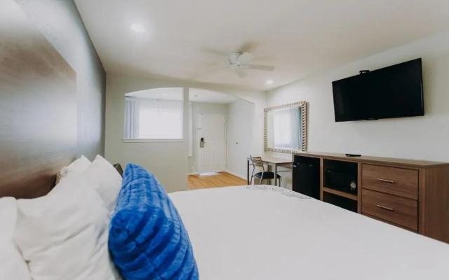 Scottish Inns and Suites - Near Kemah Boardwalk