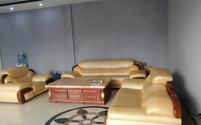Pai Hotel Kunming West Mountain Nanya Fengqing