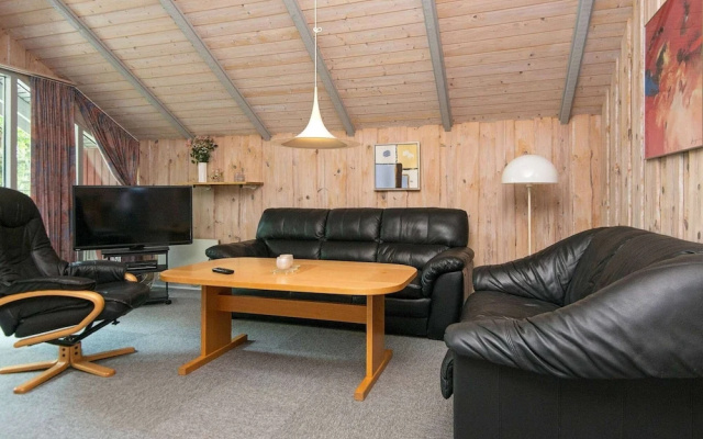Bright Holiday Home in Jutland near Lake