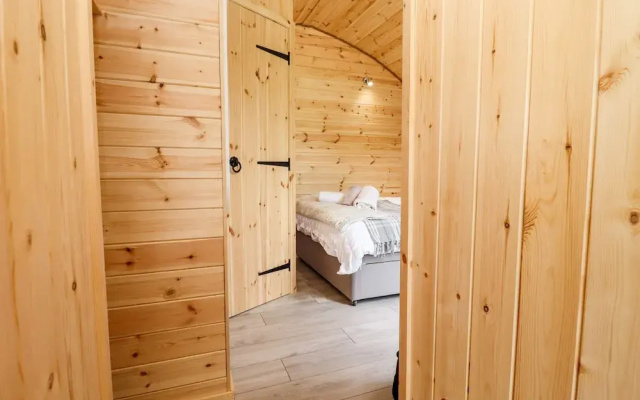 Meadow Lodge @ Berrys Place Farm
