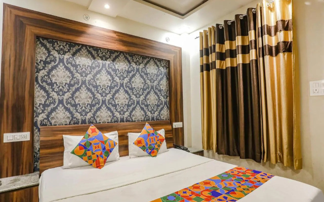 FabHotel Shri Ram Kashi