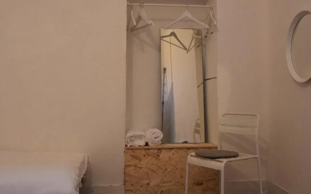 APT Slow City Hostel