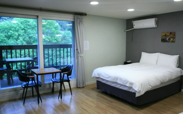 Hotel Jirisan Sunlight