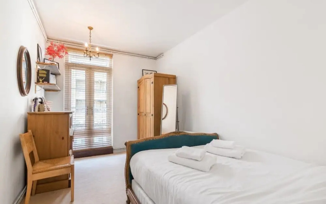 Cosy Flat In Quiet Wapping