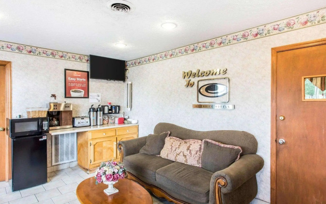 Econo Lodge Nashville North
