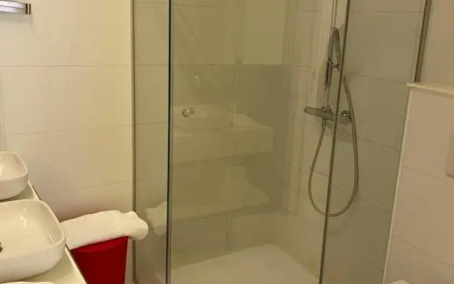 Luxury Center Apartment