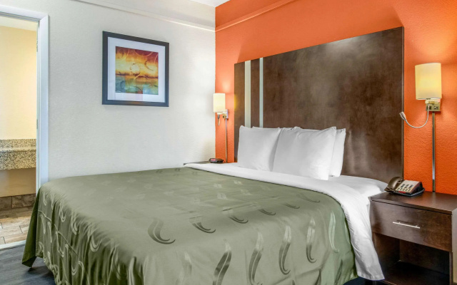 Quality Inn & Suites Jacksonville-Baymeadows