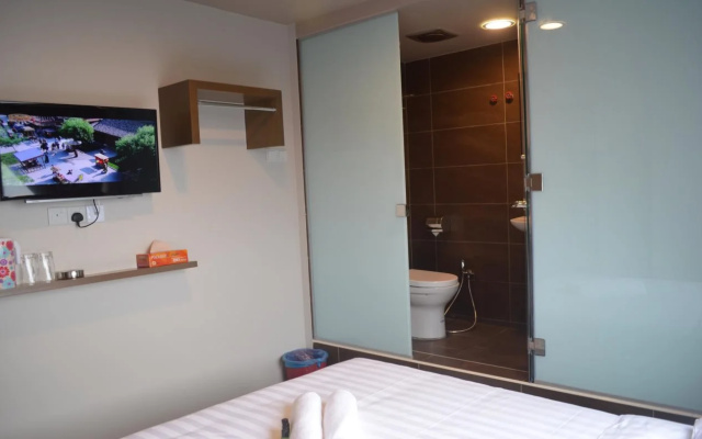 Your Hotel Kayangan