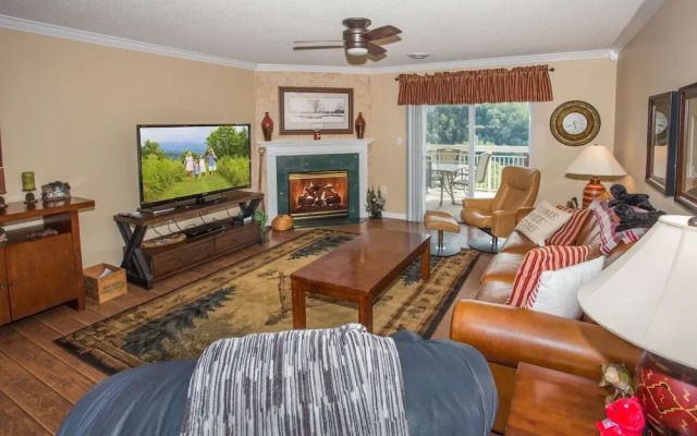 Whispering Pines 552