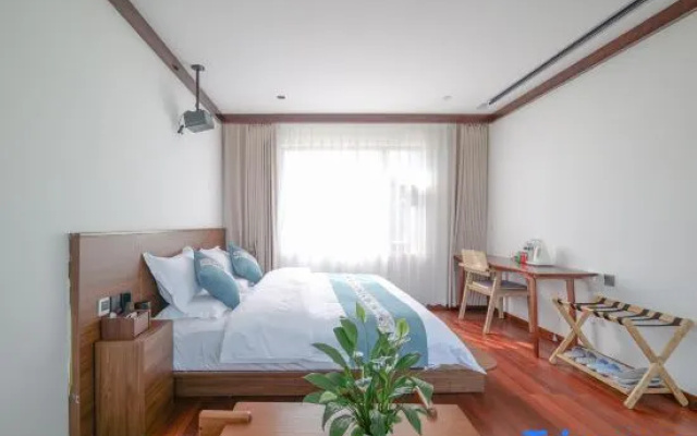 Yiqingling Homestay (Bohai Swan Ecological Corridor)
