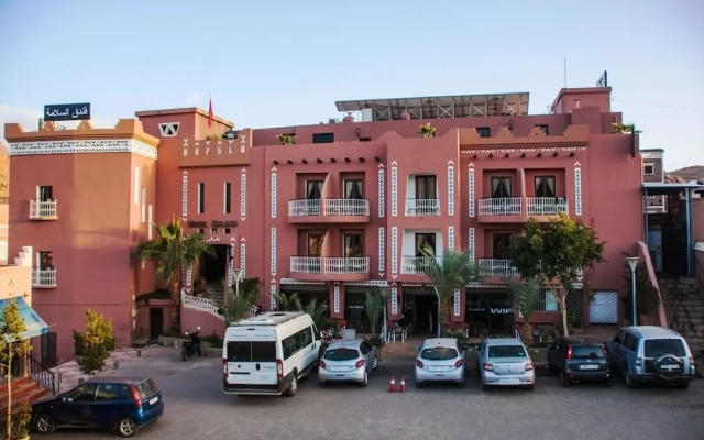 Hotel Salama