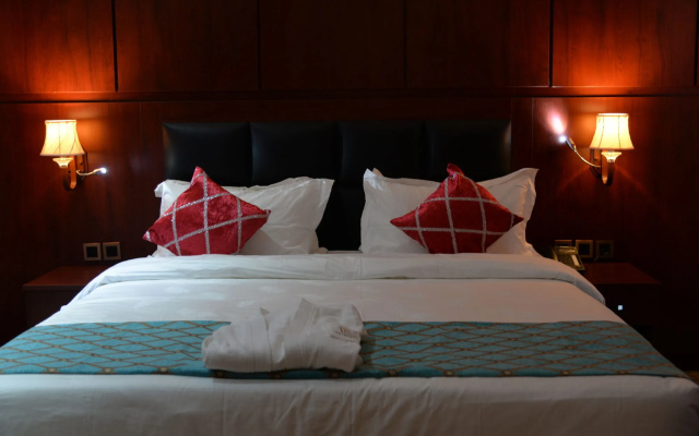 Grand Pela Hotels & Suites